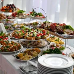 dendom.com/profesionalno-oborudvane-bufet-stoiki-postavki-za-kupi-plata