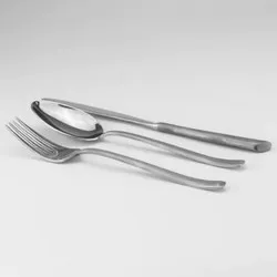 dendom.com/profesionalno-oborudvane-serii-pribori-za-hranene-horecano-iris