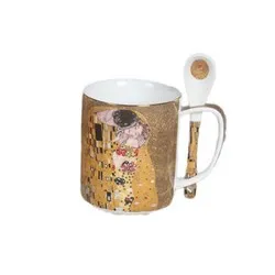 Чаша с лъжичка в подаръчна кутия Целувката на Густав Климт