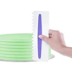 Шпатула гребен за декорация на торта