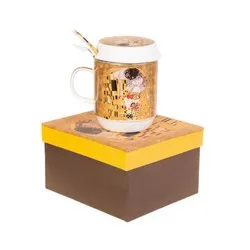 Чаша за чай с лъжичка цедка и капаче Целувката на Густав Климт